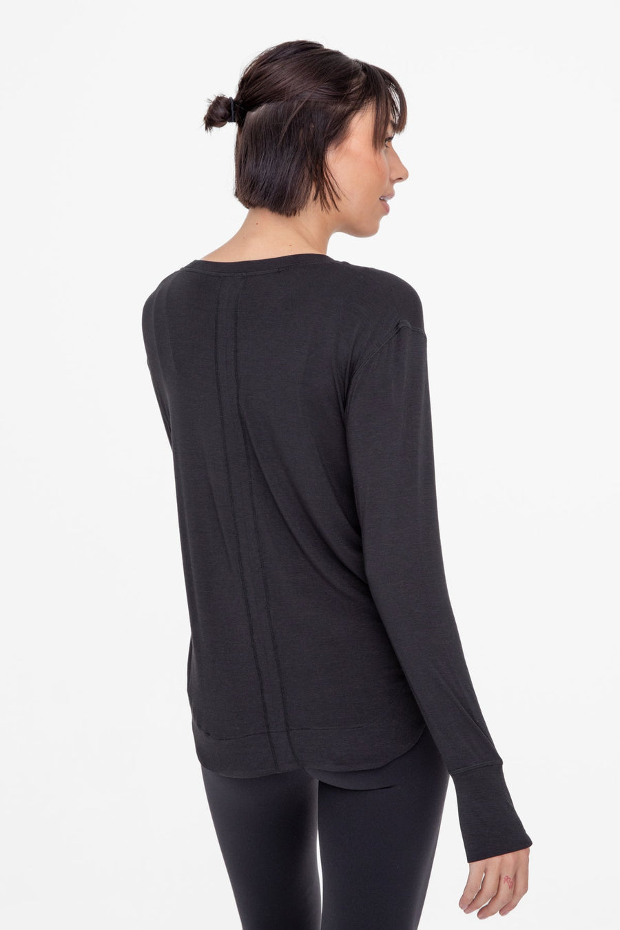 Mono B Women's Longline Deep V-Neck Pocket Shirt in Olive Size XL - NWT